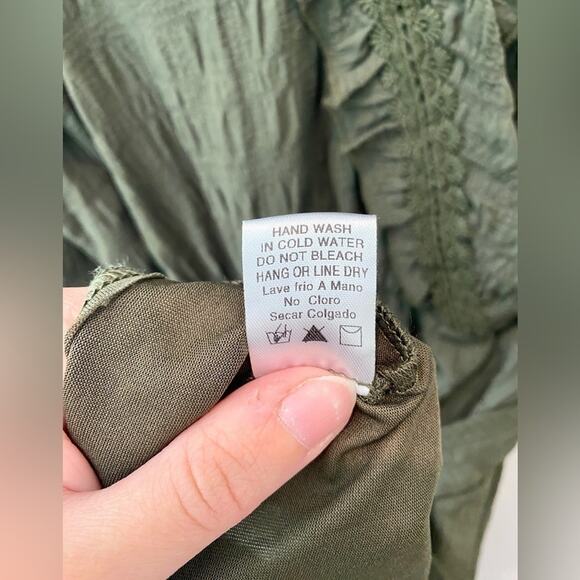 EMBERLEY | Dark Green Ruffle Midi Dress Crinkle Textured 3/4 Sleeve | Small - Picture 7 of 7